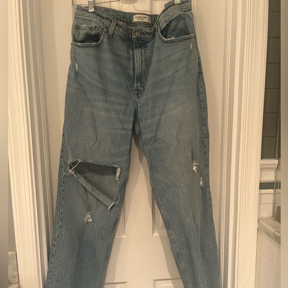 Abercrombie 90s Straight Ultra High Rise